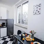 Cozy, Fully Equipped In Mokotow District *