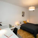 شقة Cozy, Fully Equipped In Mokotow District وارسو
