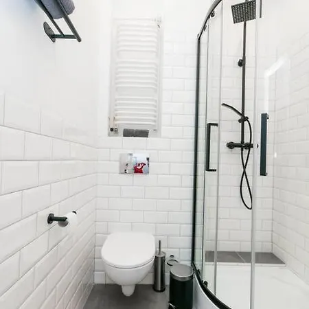 Cozy, Fully Equipped In Mokotow District アパート *