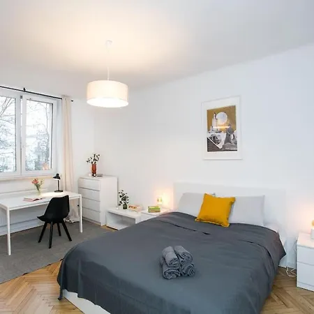 Cozy, Fully Equipped In Mokotow District Lägenhet *