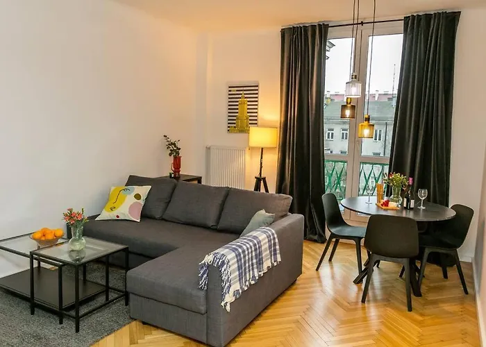 Cozy, Fully Equipped In Mokotow District *