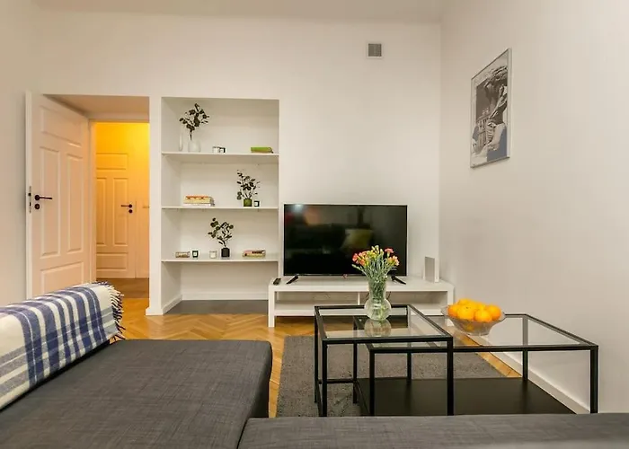 Cozy, Fully Equipped In Mokotow District