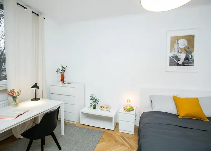 Cozy, Fully Equipped In Mokotow District