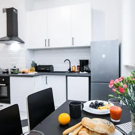 Cozy, Fully Equipped In Mokotow District *