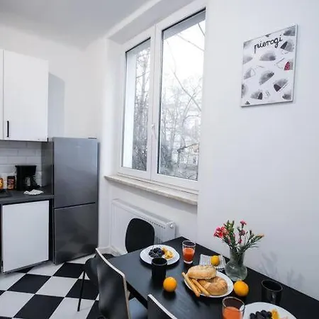 Cozy, Fully Equipped In Mokotow District *